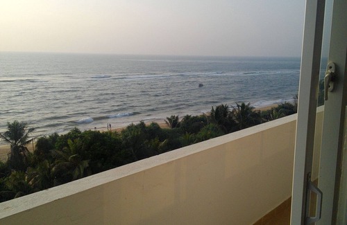 Mount Lavinia Apartment | Newly built Apartment Facing Beautiful Ocean