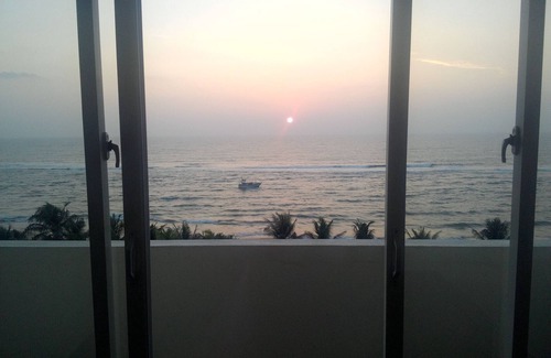 Mount Lavinia Apartment | Newly built Apartment Facing Beautiful Ocean