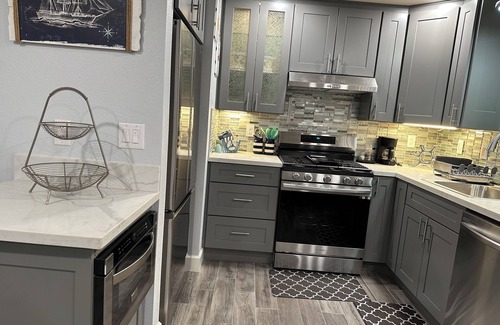 Pacific Grove Cottage | Newly Built Cottage near Aquarium and Cannery Row