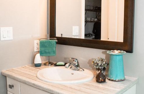Port Stanley House | Newly built cottage with a stunning view
