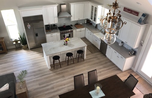 Hobe Sound House | Newly Built Florida Cottage Style Homen Private and welcoming close to beach!