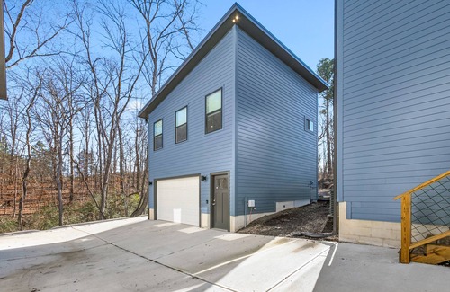 Durham Apartment | Newly Built Guest House - Private Garage