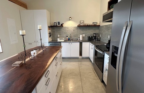 Charlotte Apartment | Newly built, large modern timber frame apartment in Charlotte, VT