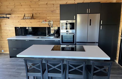 Hultsfred House | Newly built log cabin on a lakeside plot near Hultsfred | SE05086