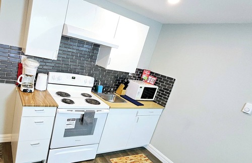 Saint John House | Newly built, Lovely Two bedroom it is close to the Airport, lake and park.