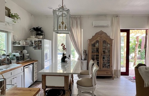 Braden River House | Newly Built Luxurious & Cozy 2 Bedroom Custom Home For Rent in Bradenton