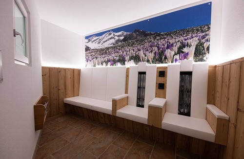 Campo Tures Apartment | Newly built, quiet holiday home, pets are welcome with WiFi