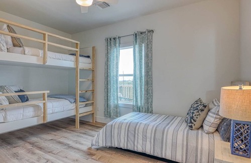 Rockport House | Newly Built Stilt Home in Holiday Beach