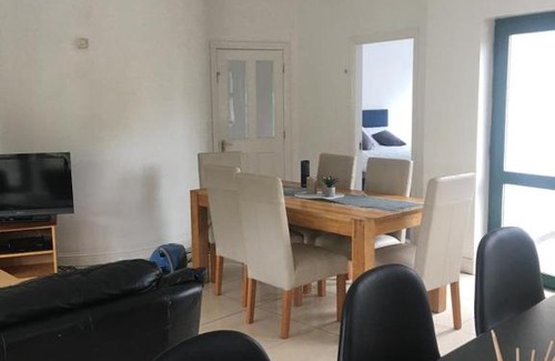 Derry House | Newly Furnished 5-bedroom House Rosscarbery/Glandore