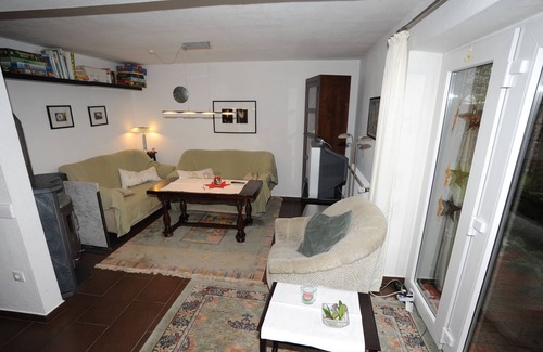 Lindern House | Newly furnished, cozy, four-star vacation home with (private) horse usage