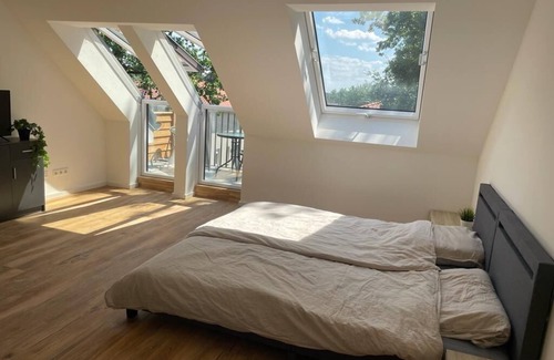 Hoppegarten Apartment | Newly furnished studio in the immediate vicinity of the city of Berlin.