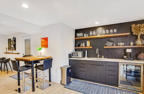 Milton House | Newly Listed! Rare Modern Luxury in Milton