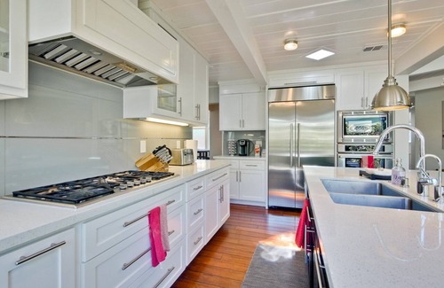 Duveneck - St. Francis House | Newly listed upscale 4BR/3.5BA house near Stanford with AC