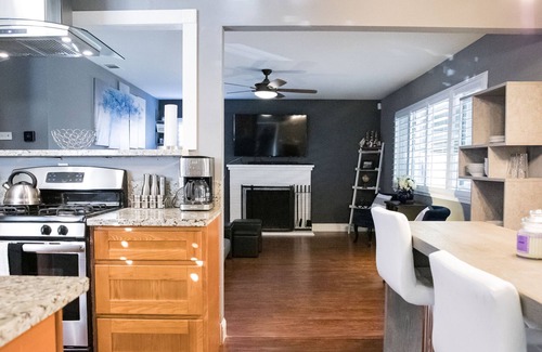 Southeastern Sacramento House | NEWLY REDESIGNED HOME w/JACUZZI+ GAME ROOM & GYM