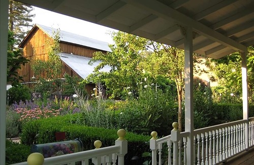 Healdsburg Cottage | Newly Refurbished! Nest Cottage at ru's Farm.