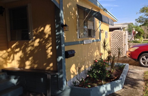 Pine Bay House | Newly remodel private home close to all attractions. sleep 4~6.