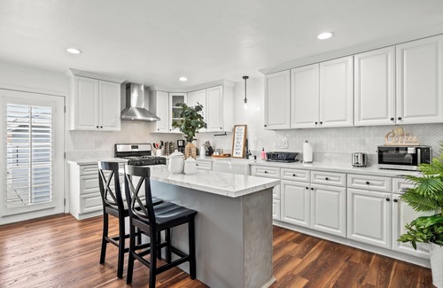 Ontario House | Newly Remodeled 3BR with Pool near Ontario Airport