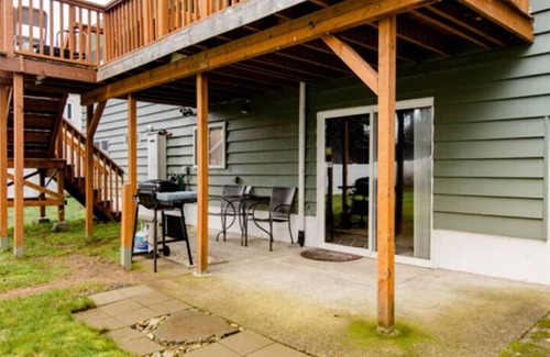 Tukwila House | Newly Remodeled and furnished lower level home with 100% privacy.