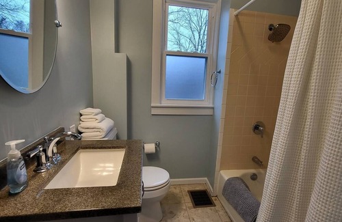 Columbia-Tusculum House | Newly Remodeled Columbia-Tusculum 3BR Gem