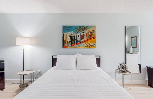 Isles of Capri Condo | Newly remodeled condo on Marco Island with grill & W/D access