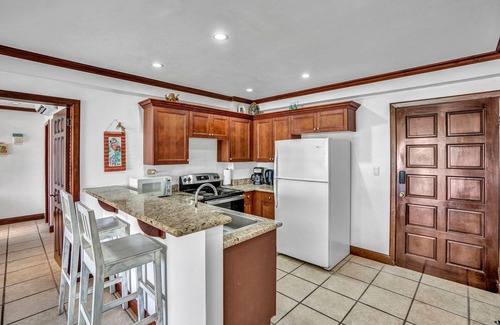 Playa Flamingo Condo | Newly Remodeled Flamingo Condo with Sweeping Ocean Views, Spacious Terrace & Wal