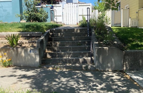 Pendleton Apartment | Newly remodeled desirable NW Hill homenlower Apartment Walk to RoundUp/Downtown