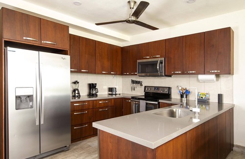 Playa Flamingo Condo | Newly Remodeled Ground-floor Unit in Flamingo in Front of Beach