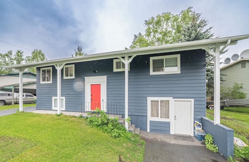 Campbell Park House | Newly remodeled home in Anchorage U-Med District