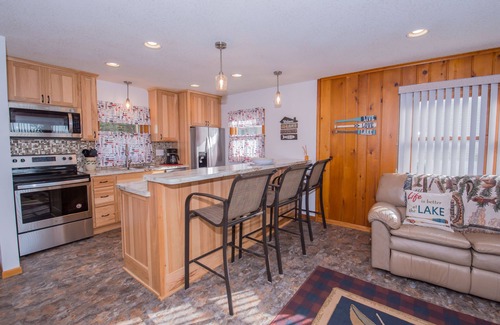 Forest Lake Cabin | Newly Remodeled Lake Cabin on Forest Lake only 30 minutes from Twin Cities
