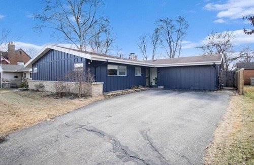 South Bend House | Newly remodeled ranch - less than 2 miles from Notre Dame