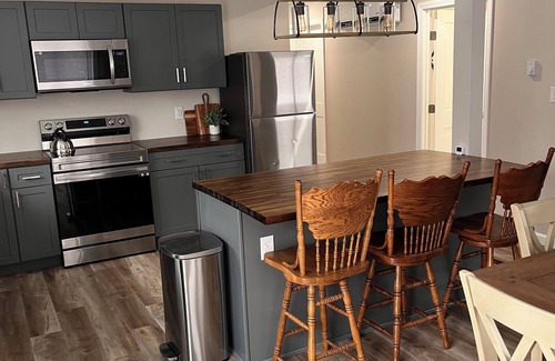 Coopersville House | Newly remodeled Riverfront 3 bedroom house on the Great Chazy River with dockage