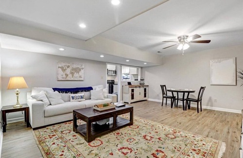 Cary House | Newly remodeled! Spacious 2 bed, 1 bath home in Cary!