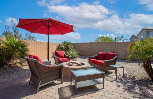 San Tan Valley House | Newly Remodeled Beautiful Home with Large Sparkling Pool and Game Room