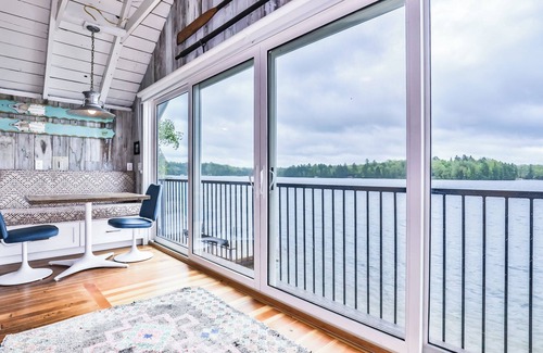 Lake Tomahawk Apartment | Newly Remodeled with amazing views on the Minocqua Chain of Lakes Cabin!