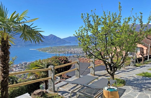 Minusio House | Newly renovated detached house on a sunny slope above Locarno with panoramic views