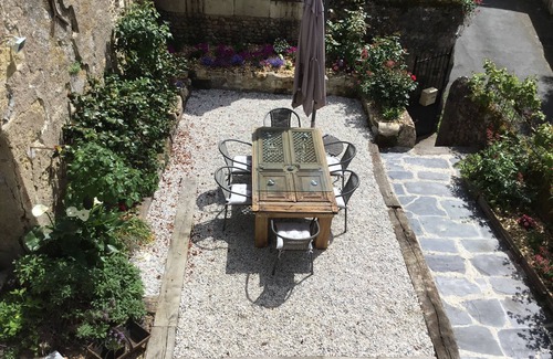 Montreuil-Bellay House | Newly renovated home for rental in the Loire Valley - Montreuil Bellay,