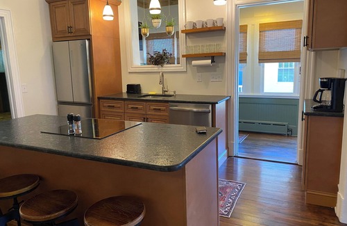 Newark Apartment | Newly renovated 2 bedroom apartment located on University of Delaware’s campus