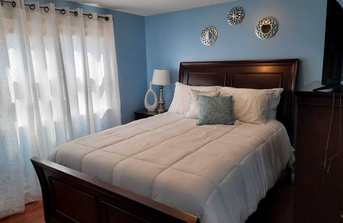 New Britain House | Newly renovated 3 bedrooms entire unit