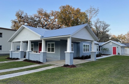 O Brien House | Newly Renovated 3 bedroom home close to springs, eateries, markets, and downtown
