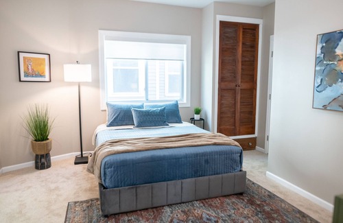 Downtown House | Newly Renovated, 3 Blocks from the Medical Mile