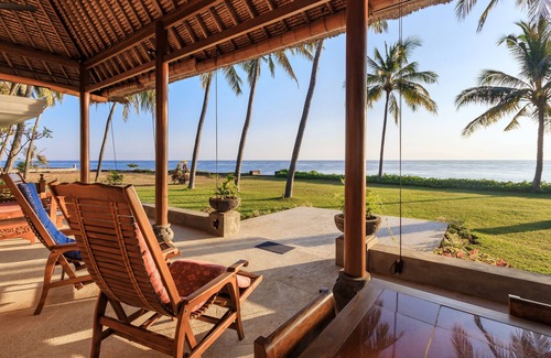 Tejakula Villa | Newly renovated beachfront property in Tejakula