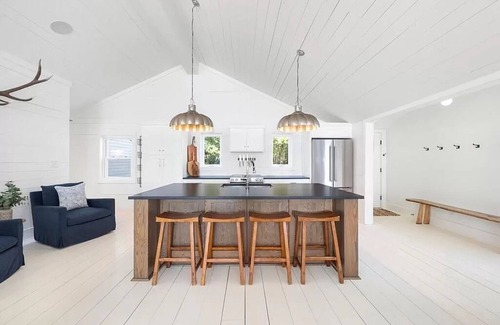 Henrico House | Newly renovated beauty on main lake with sunrise to sunset panoramic views!