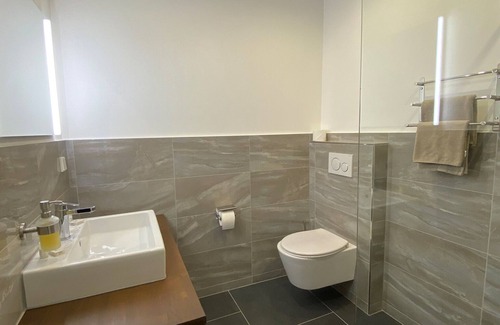 Ueberlingen Apartment | Newly renovated, bright apartment with terrace, 2 minutes' walk from Lake Constance