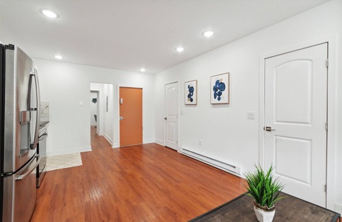 North Philadelphia Apartment | Newly Renovated Comfortable 1bedroom 1 bathroom Near Temple University