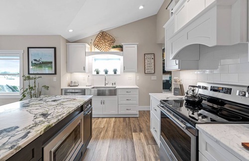 Mills River Other | Newly renovated, convenient to area attractions yet very serene