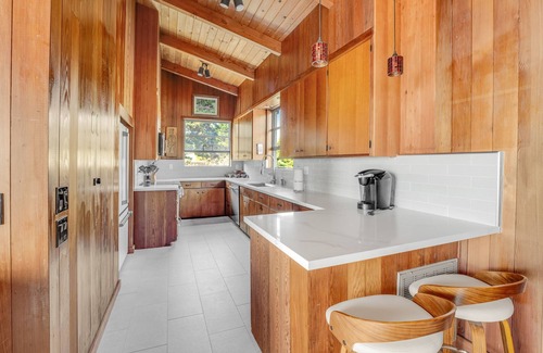 Mendocino House | Newly-renovated, dog-friendly, oceanfront retreat with fireplace - near downtown