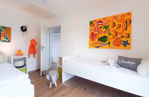 Harlesiel House | NEWLY RENOVATED - Holiday home Harlestern - only a few meters from the sandy beach