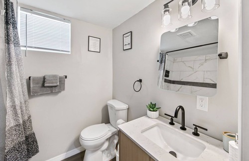 Bayou Oaks House | Newly Renovated Home Close to Everything!
