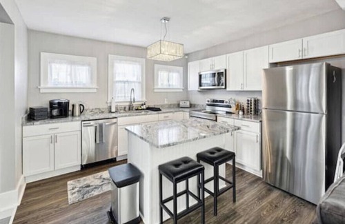 Lorain House | Newly Renovated Home in Lorain