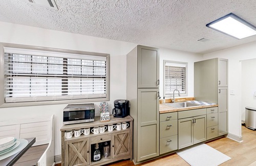 Eclectic House | Newly renovated home near private boat ramp - covered porch & dog-friendly